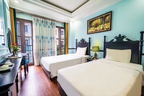Dragon Hotel Các khách sạn ở Tuần Châu