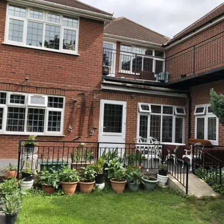 Cozy Apartment Retreat in High Wycombe