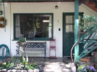 Kern Riverfront Lodge Hotels in Kernville