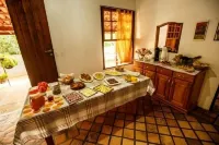 Pousada Casa de Jorge - Breakfast