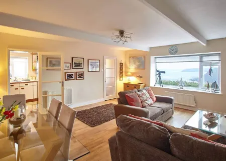 Host & Stay - View Point Apartment Отели рядом с достопримечательностью «Whalebone Arch»