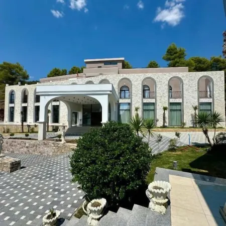 Hotel Panorama Elbasan Отели в г. Эльбасан