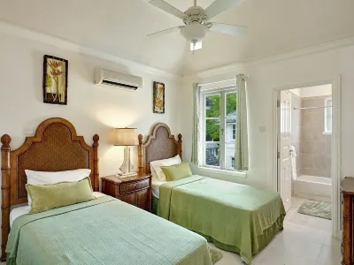 Luxury Townhome in Sandy Lane Neighborhood by BSL Rentals