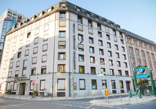 Living Hotel Großer Kurfürst Hotel dekat Concert House Berlin