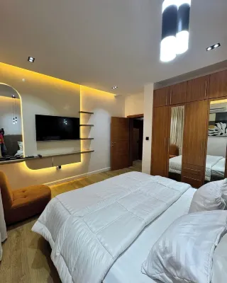 JAYZ Shortlet Apartment Hotels near Deluxe Plaza