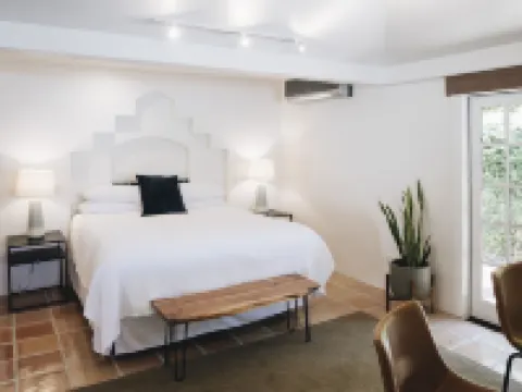 Cottage Inn & Spa Hotels in Sonoma