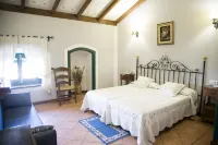 Hospedium Hotel Rural Soterraña Hotels in Trujillo