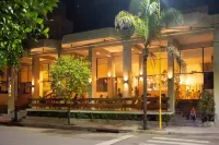 Catalina Hotel San Pedro de Jujuy Отели в г. 