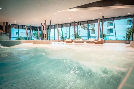 Ferien- Und Freizeitpark Weissenhäuser Strand Отели в г. Вайссенхойзер Штранд