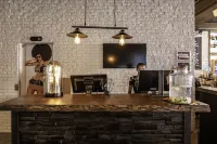 Ibis Styles Lausanne Center MadHouse - Quầy bar