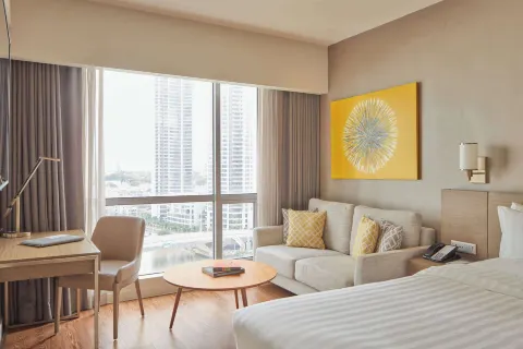 Novotel Suites Manila at Acqua