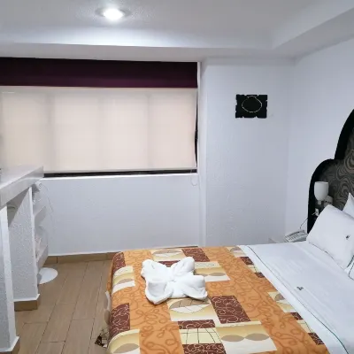 Hotel Santiago Hotels near Historic Centre of Puebla