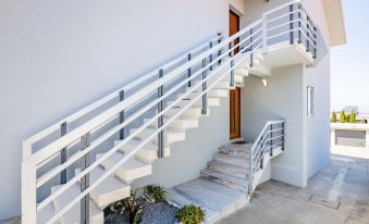 Gaia Elegant Retreat II