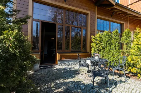 RentPlanet - Szosa Czeska Отели рядом с достопримечательностью «Golden View»