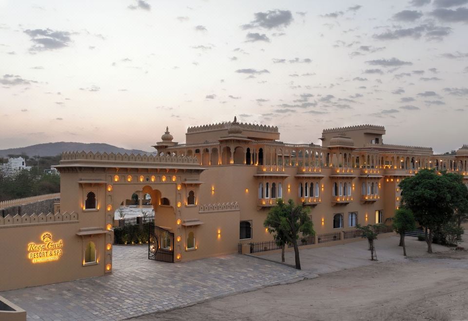 hotel overview picture
