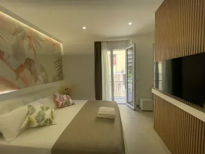 Bullerjanos Hotel dekat Basilica di San Simplicio