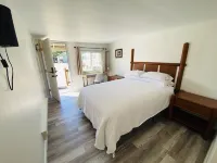 Raines Resort Cabins & RV Hotels in Pacific City