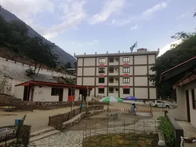Khans Royal Cottage Bahrain Swat