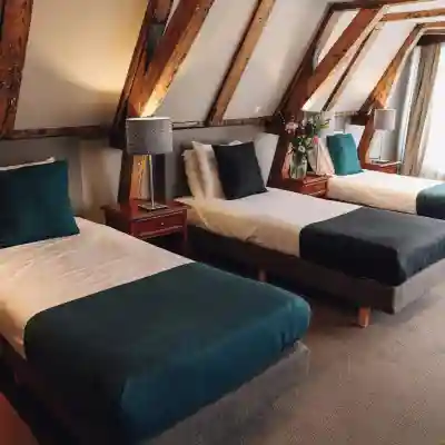 Hotel Corner House Rooms