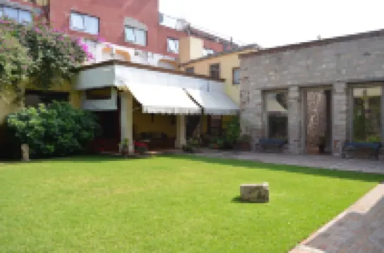 Howard Johnson by Wyndham Morelia Calle Real