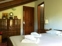 Margarita Apartments Hotels in Kanalion