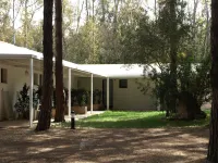 Spinnaker Hotels near Stagno di Sale de Porcus