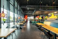 Serways Hotel Weiskirchen Nord - breakfast