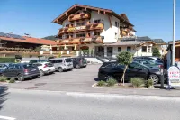 Hotel Schneeberger - parking