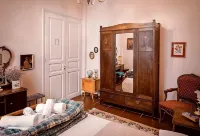 Athens Quinta