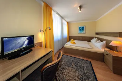 Hotel Grüner Sand Hotels near Watermonkeys Gbr