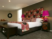 The Cove Hotels in Taupo