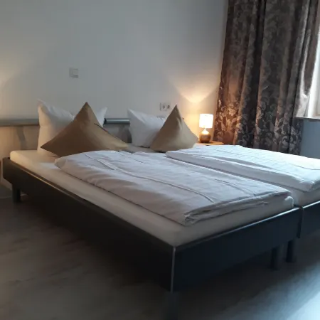 Ricks City Hotel 2