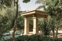 Dusit Thani LakeView Cairo Các khách sạn gần Huawei New Cairo Office S3 Down Town