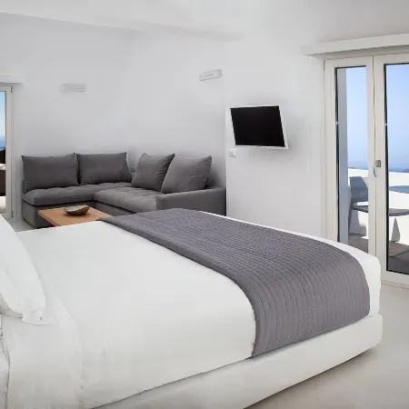 May Seven Suites - Adults Only