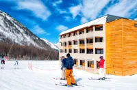 Sowell Residences New Chastillon Hotels in Auron