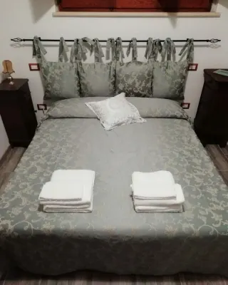 B&B Il Cedro Các khách sạn gần Oratorio Della Nunziatella