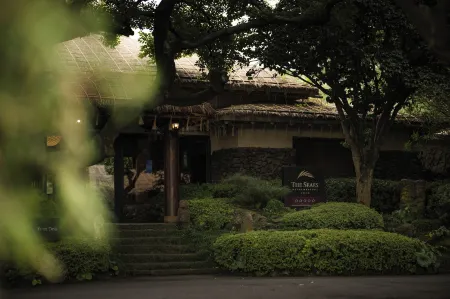 The Seaes Hotel & Resort