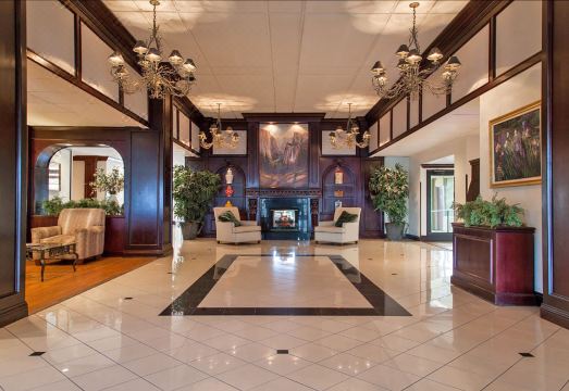 파크 포인테 호텔 객실 내부 또는 주차장 전경