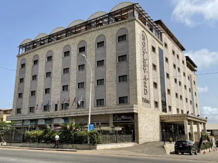 Boulevard Palace Hotel Отели в г. Грэйтер Монровия