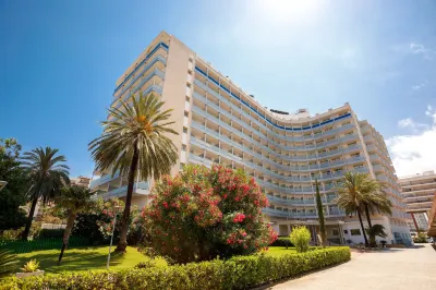 Hotel Tres Anclas فنادق في Faro de Cullera