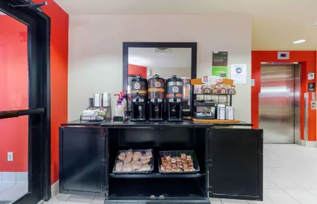 Extended Stay America Suites - Washington DC Germantown Milestone Отели в г. Кларксберг