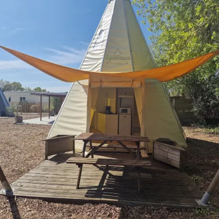 Camping les P'Tites Maisons Dans la Prairie