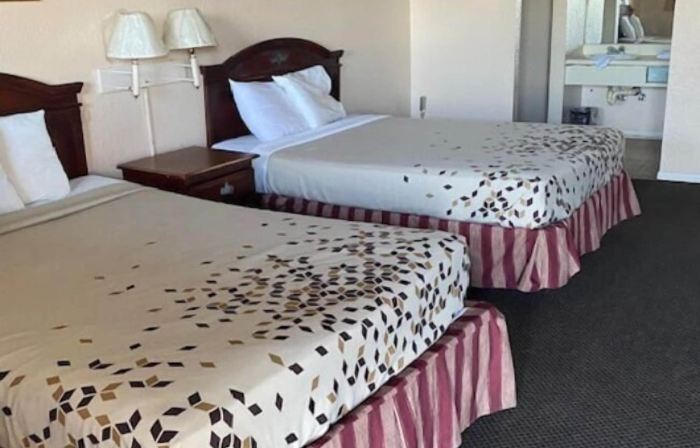 Hallmark Inn and Suites