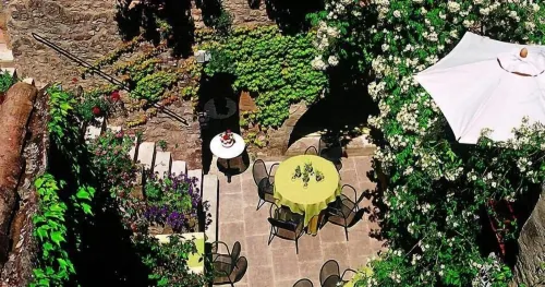 Hôtel la Fête en Provence Hotels in Seguret