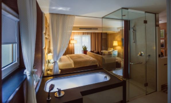 Grand Hotel Boutique - Housity