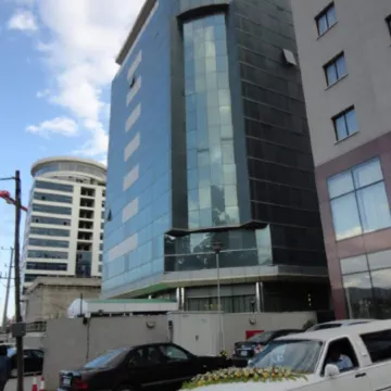 Jupiter International Hotel - Cazanchis Отели рядом с достопримечательностью «Пьяцца»