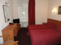 B&B Rinaldi Olimpia Living Quarters