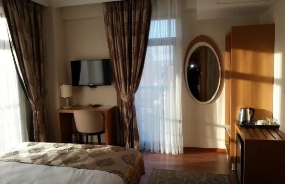 吉佛爾酒​​店