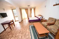 Weygoss Guest House Hotels near Garad Building | Wollo Sefer | ጋራድ ህንጻ | ወሎ ሠፈር