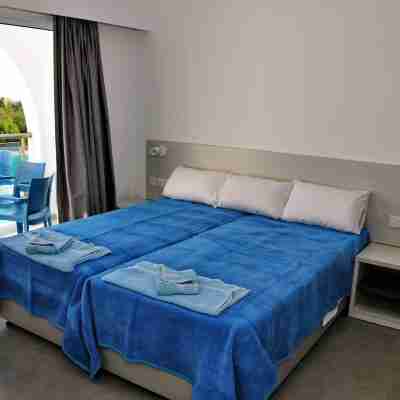 Kaos Hotel Apartments Rooms